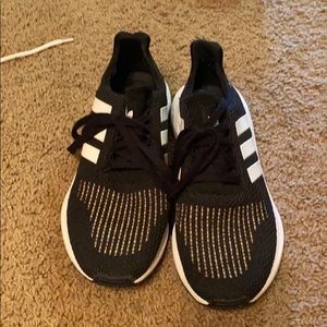 Black adidas tennis shoes